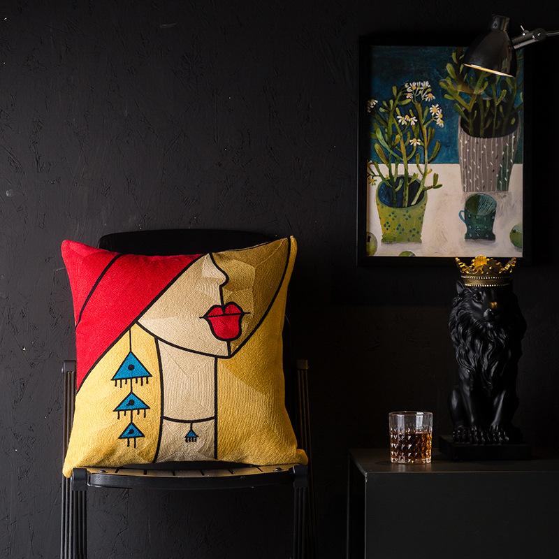 Christmas Picasso European and American Style Abstract Cushion Cover Living Room Sofa Embroidered Cushion Bedside Pillow Cover
