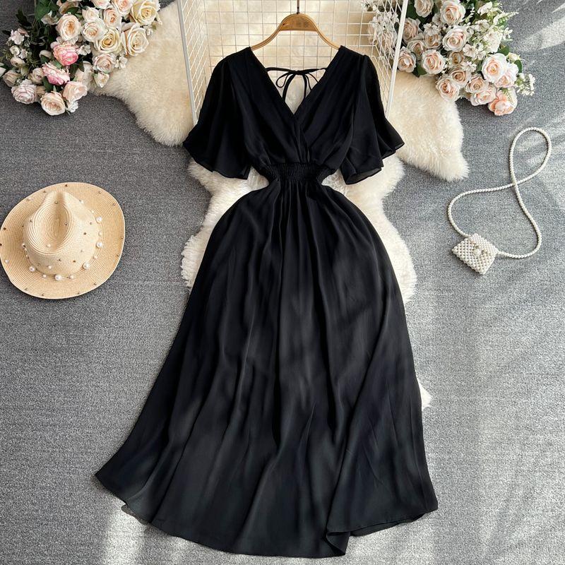 Retro V-neck Open Back A- line Large Hem Short Sleeve Dress