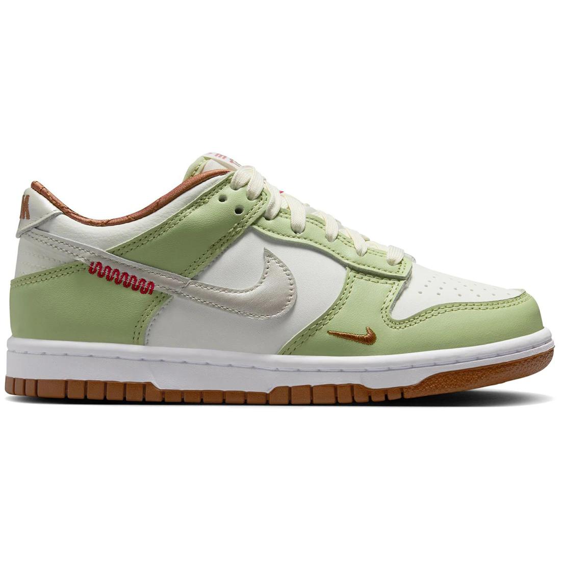 

Кросівки Nike Dunk Low Рік Змії (GS)(HV6001-101) 38.5