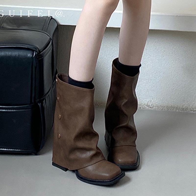Square Head Thick Heel Short Boots Women's Autumn and Winter Boots 2025 French Retro Short Boots Western Suede Warehouse Tube Martin Boots