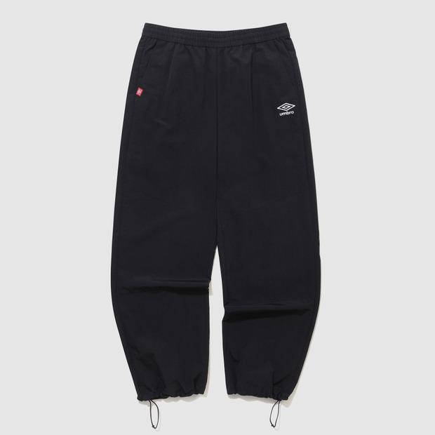 UMBRO Classic Woven Straight Pants Black (Uq323Cpt93)