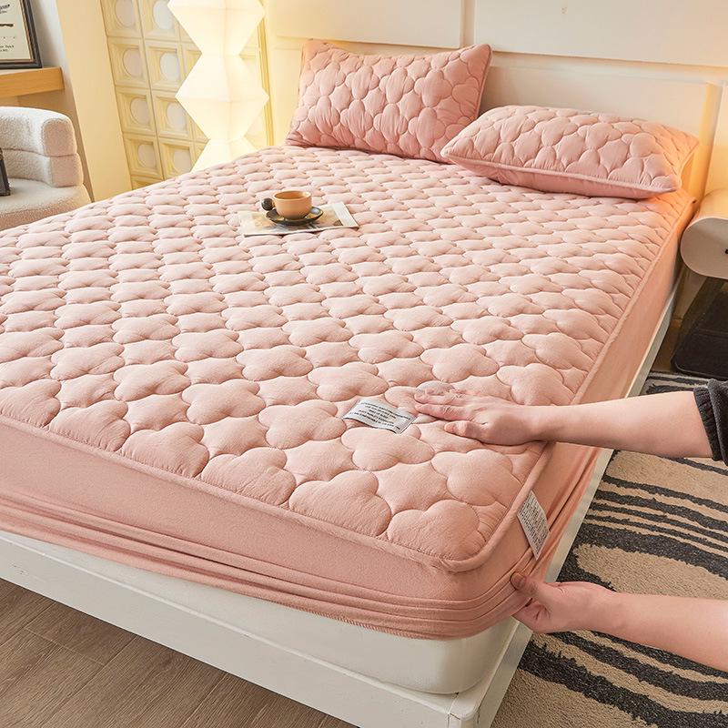 Pure Color Quilted Cotton Yarn-Dyed Bed Sheet & Bedspread Set