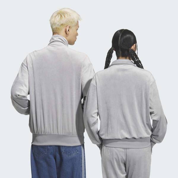 Brand Name Unisex Velvet Loose Fit Fabric Model Name