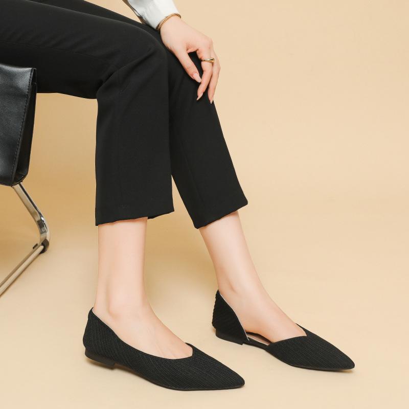 

Leather new breathable knitted flying shoes are not tired, pregnant mother shoes, flat single shoes for women 34 чорний