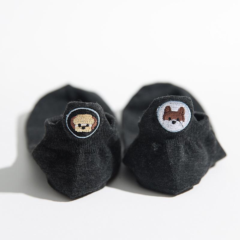 Harajuku Skarpetki Funny Ankle Socks Embroidery Animal Pug Cute Socks Women Divertidos Creative Sokken Kawaii Chaussette Femme