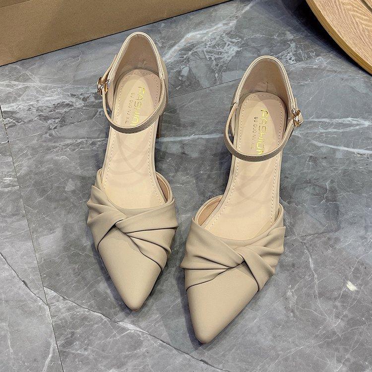 Damen High Heels neue koreanische Version dicker Absatz spitz plissiert Einzelne Schuhe Ein-Knopf Mode Sandalen