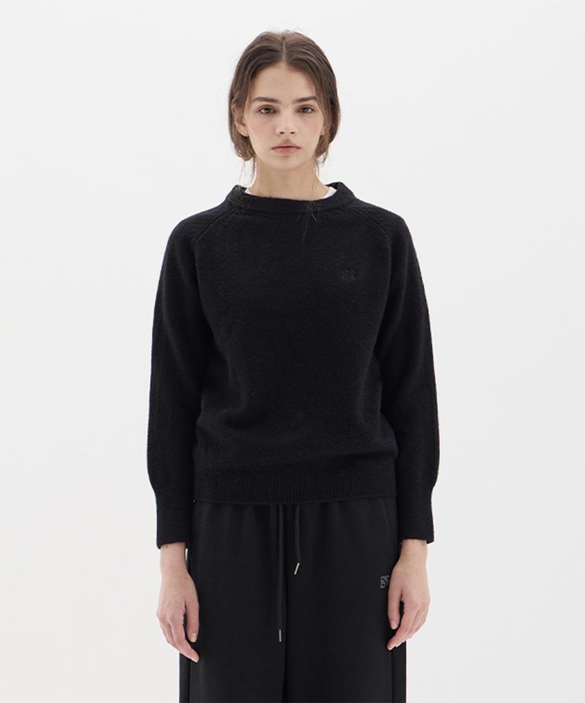 DANGLEDROP Dgdp Square Embroidered Round Knit_Black