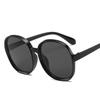 Classic Big Frame Luxury Women Sunglasses Brand Designer Fashion Plastic Vintage Round Gradient Sun Glasses Uv400 Eyewear
