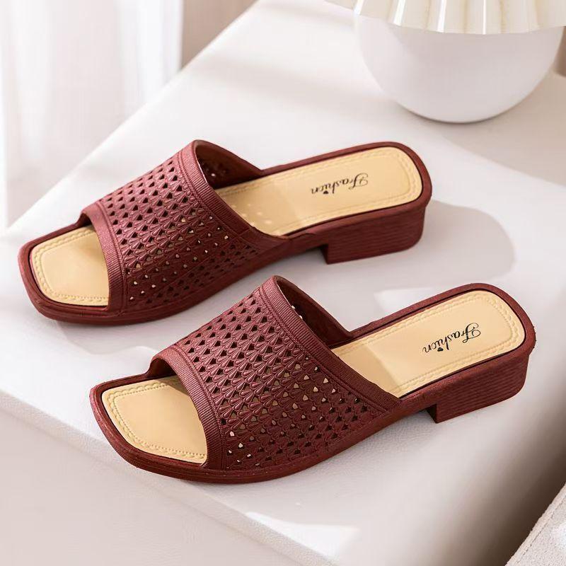 Women's Summer New Open Toe Low Heel Slippers Injection Molding Soft Sole Non Non Hollow Out Home Slippers Outdoor Beach Slipper