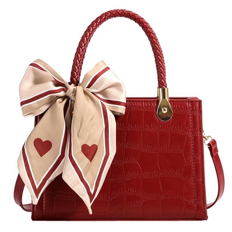 

Весільна сумка преміум-класу, червоний конверт, жіноча сумка-ніша 2024, новинка осені та зими, портативна червона весільна сумка для нареченої червоний