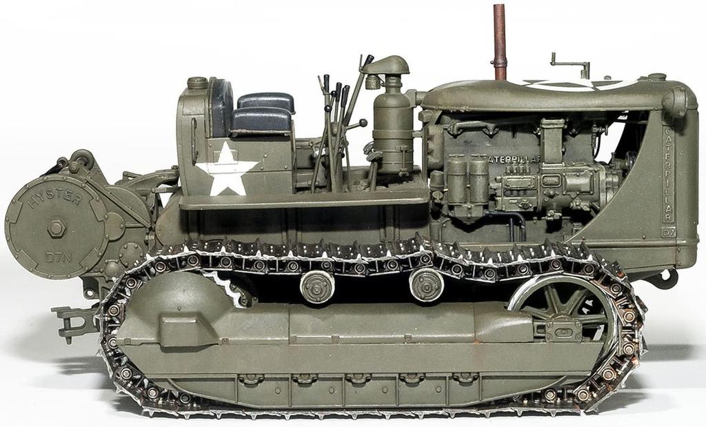 MiniArt US Military Tractor with Towing Winch and 3 Soldiers MA35225 Plastic Model 1/35