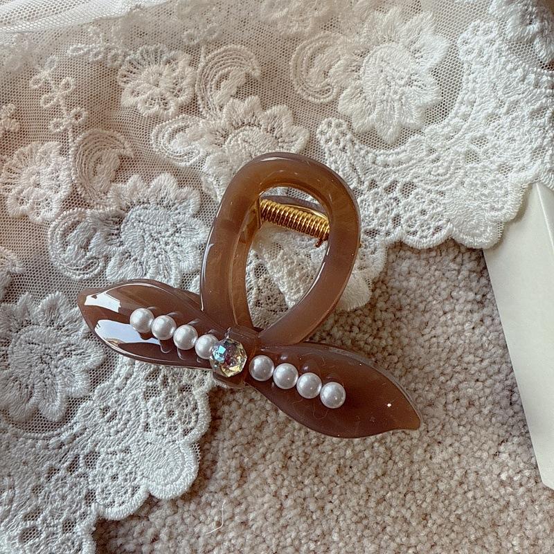 

Spring/Summer New Arrival Bow Hairpin in Cream White, Versatile Korean-Style Shark Clip, High Quality