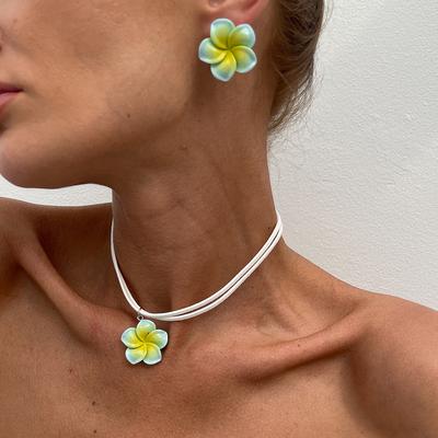 Sweet Wind Gradual Change Color Flower Pendant Necklace, Dopamine Three-Dimensional Flannel Collarbone Chain