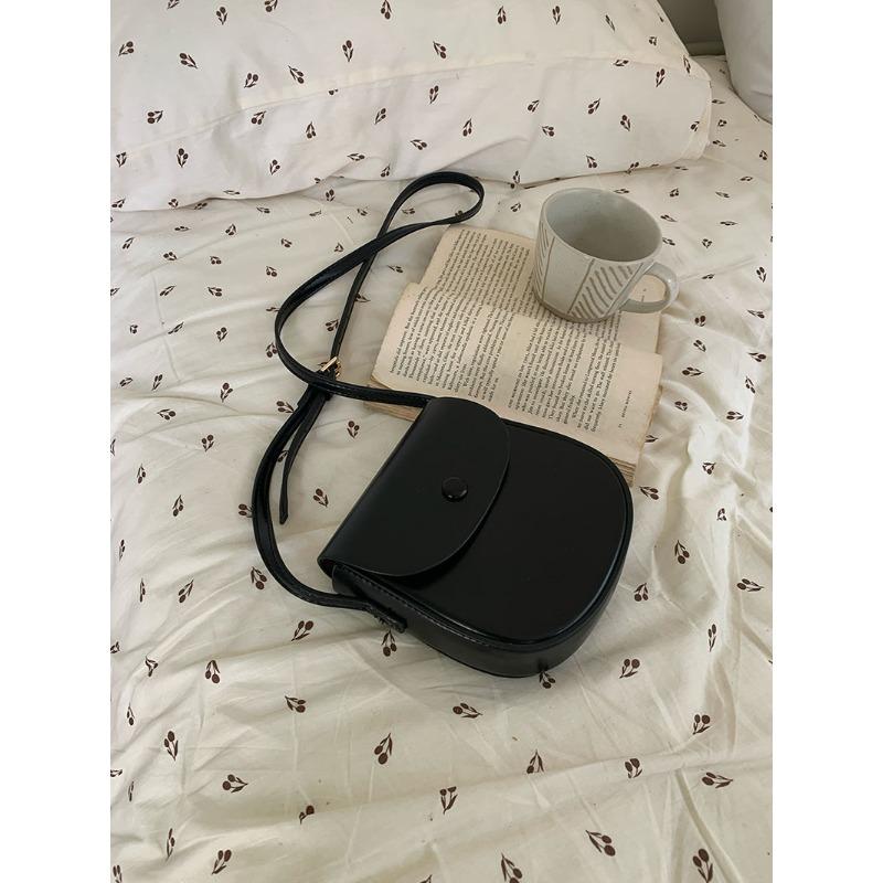 

Five-color Candy Bag New Year Red Small Bag Korean Ins One-shoulder Versatile Crossbody Mobile Phone Bag Retro Saddle Bag Women