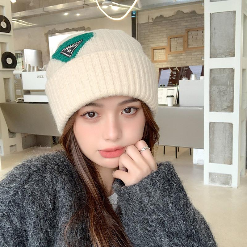 Triangle standard embroidered knitted hat men's and women's casual big head circumference wool hat autumn and winter warm face small hat