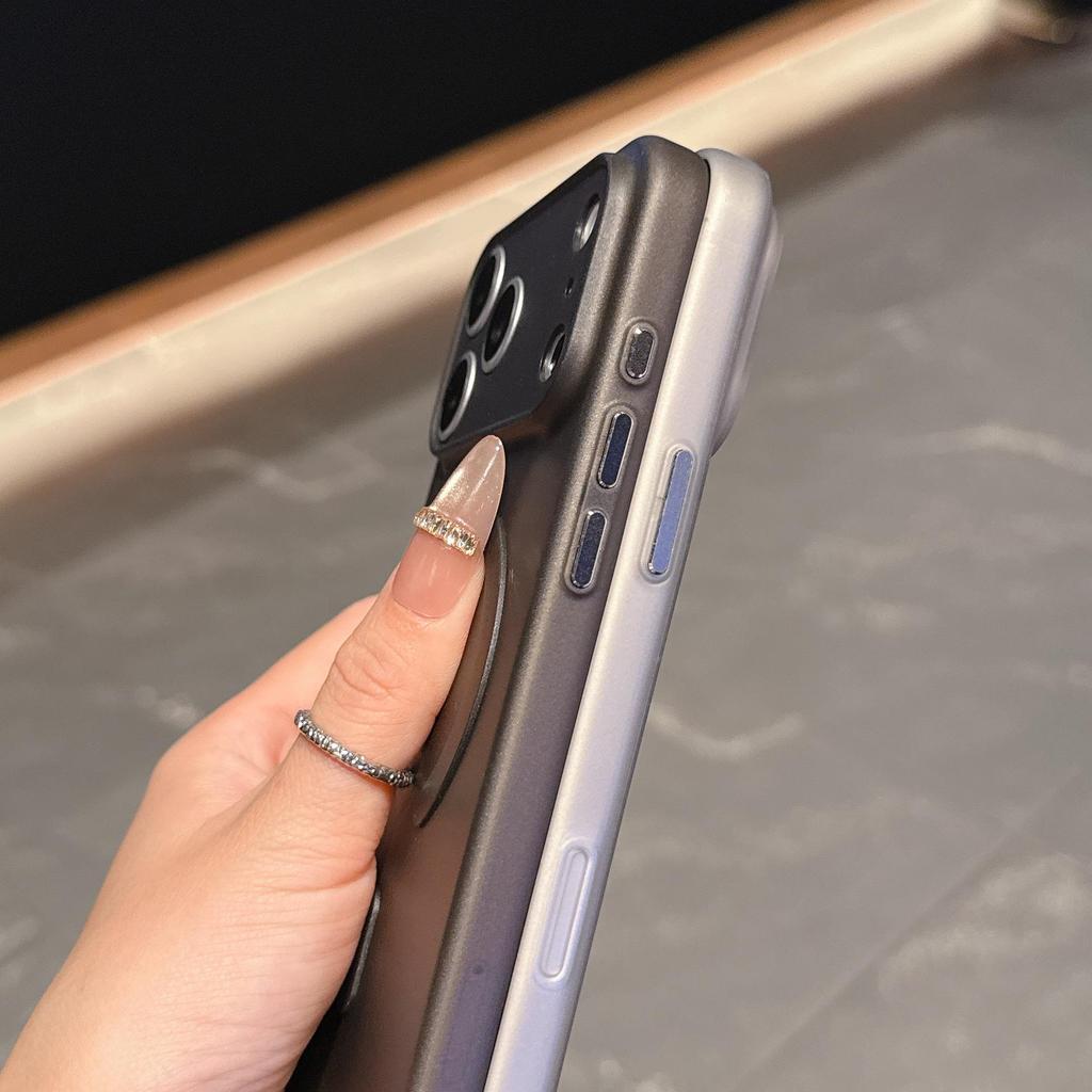 iPhone 17 Pro Max Ultra-thin Magnetic Frosted Soft Case, Personalized Semi-transparent Protective Cover for Apple 16