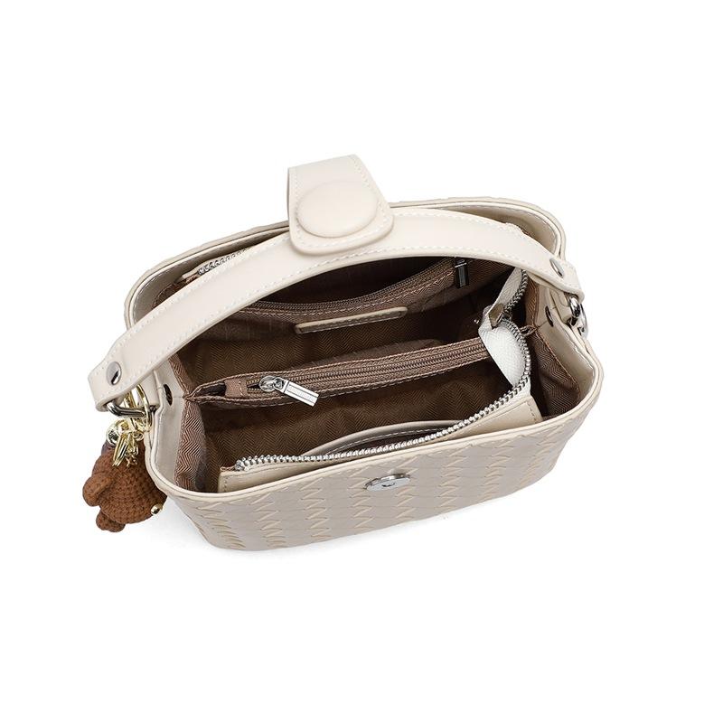 Bucket Bag 2025 New Women's Bag Autumn Winter Fashion Versatile Woven Handbag Large Capacity Single Shoulder Crossbody Bag