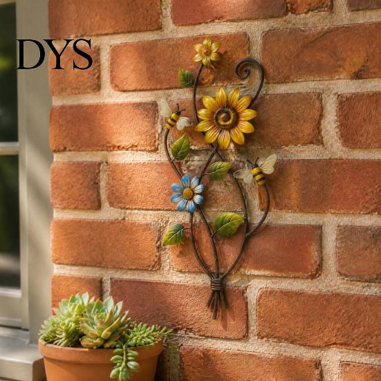 Weather Resistant Wall Ornament Metal Sunflower Bee Art, Rustic Flower Vine Hanging, Patio Fence Yard Decoration Indoor Outdoor Garden Decorative
