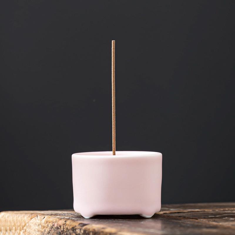 Creative Pink Ceramic Incense Holder: Small Japanese Aromatherapy Burner for Home and Indoor Decor.