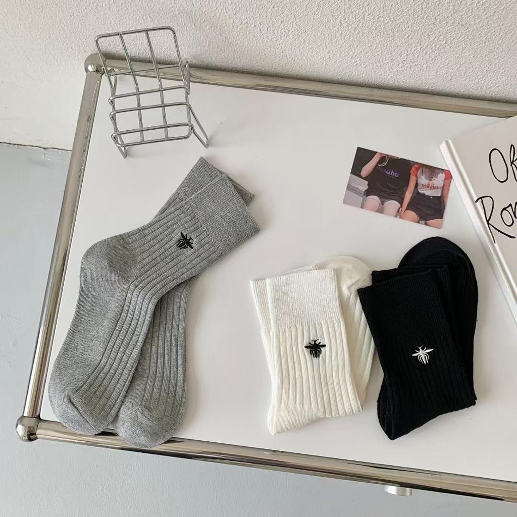 Embroidered Bee Socks Mid-Tube Socks Catwalk The Same Trendy Solid Color Cotton Socks Vertical Striped Double Needle Socks