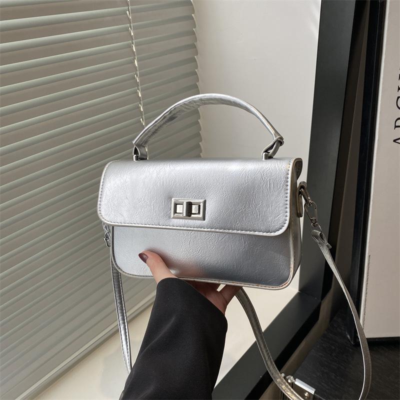 2025 New Women's Bag Fashion Korean Version of Small Square Bag Texture Lock Small Square Bag Single Shoulder Portable Underarm Small Bag Tide