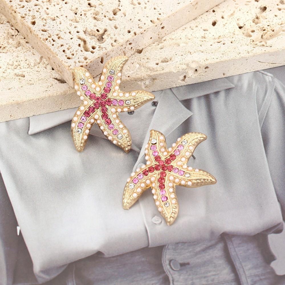 Hot-selling fashion niche beach vacation wind starfish shell personalized stud earrings, zircon simple