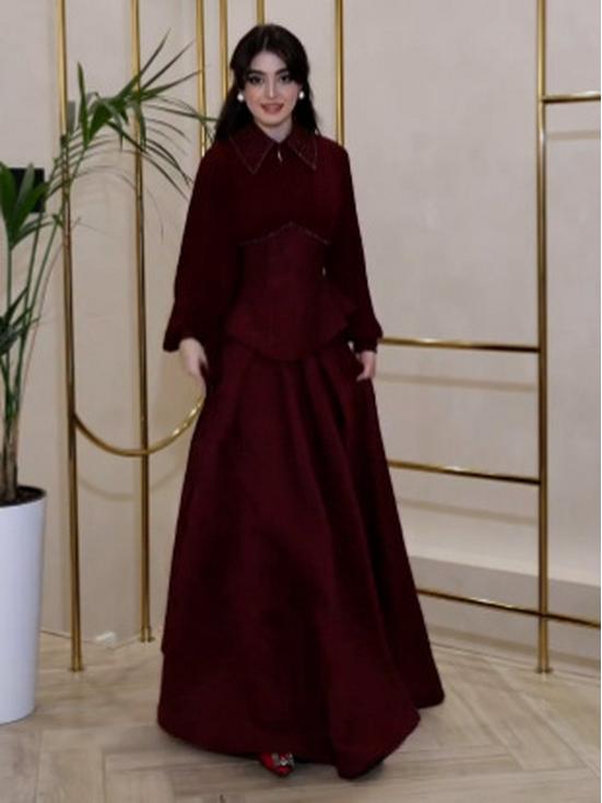 Summer 2025 European and American Two-Piece Set: Elegant Suit Jacket and High-Waisted Midi Skirt