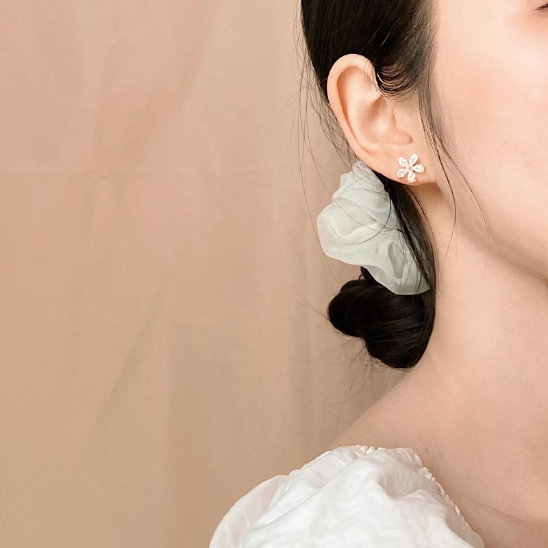 Korean Elegant Five-petaled Flowers Crystal Stud Earrings for Women Summer Wedding Zircon Accessory Brincos Wholesale Gift