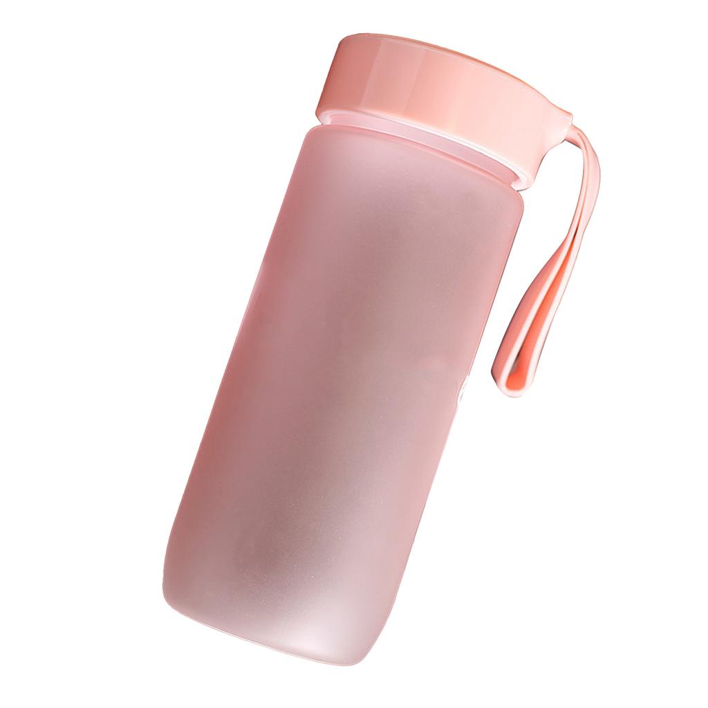 Plastic Water Bottle 600ml Leakproof Matte Reusable Sports Water Bottle with Carry Strap for Fitness Gym School Travel