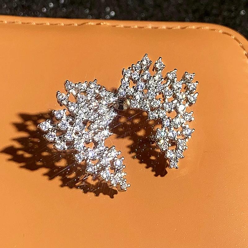 Wunderschöne Damen-Ohrstecker Voll mit kleinen Zirkonia Bling Bling Damen-Accessoires Hochzeitsparty Trendschmuck