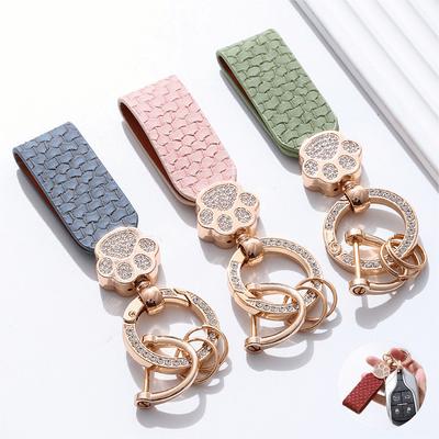 PU Leather Keychain with Cat Paw Design Fashionable Couples Key Ring Accessory Creative Gift Idea for Men Women Car Key Chains
