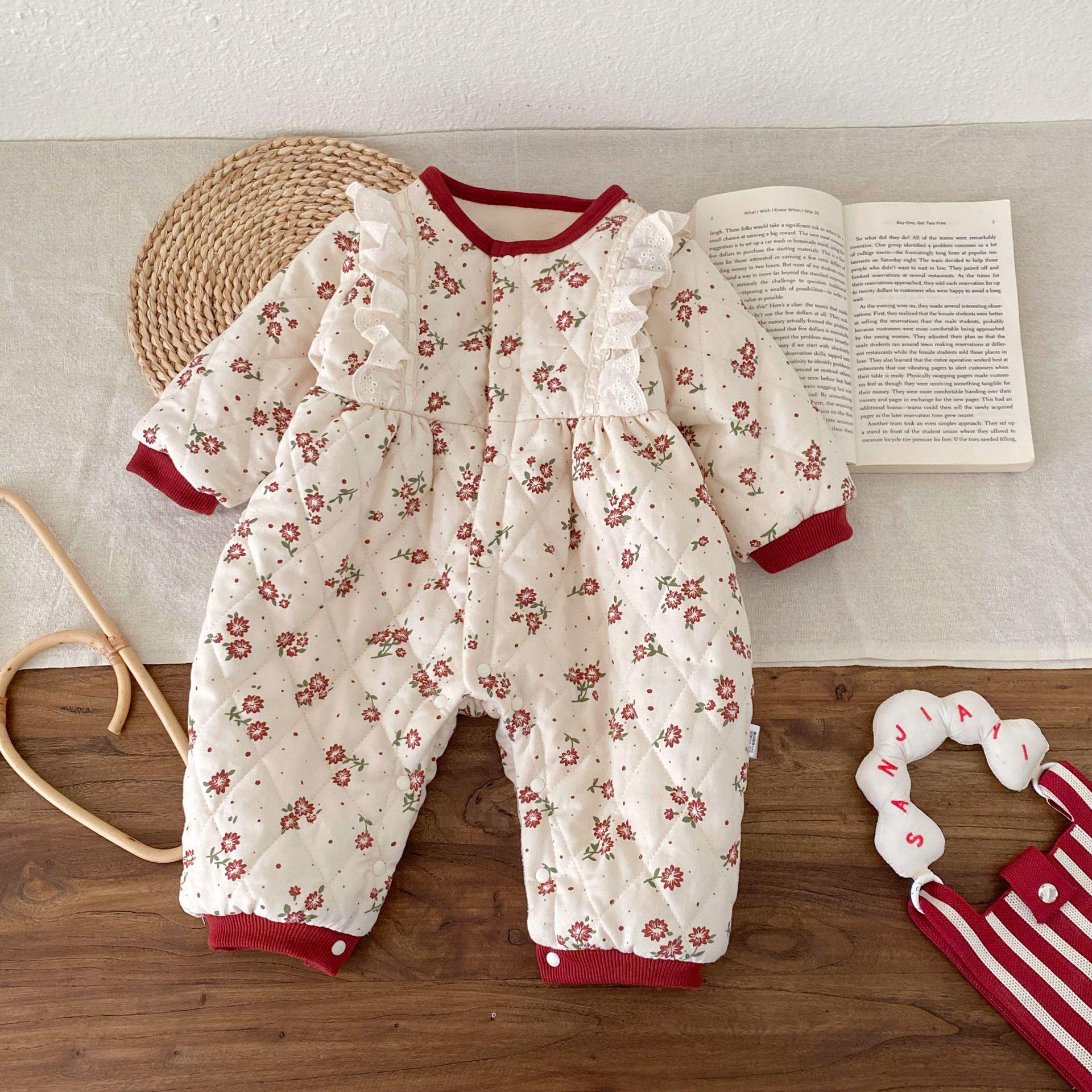 

Korean Style Winter Fleece Romper for Baby Girls - Floral Lace Trim Outing Suit 80 cm