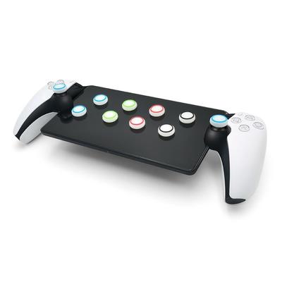 Cover protettiva in silicone per console di streaming PS5 con joystick e cappucci per pulsanti.