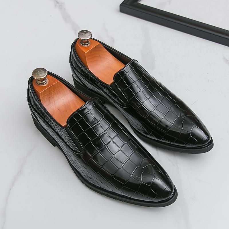 British Cross-Border Men s Pointed Toe Loafers - Trendy and Versatile Slip-On Leather Shoes for Hairstylists. 41