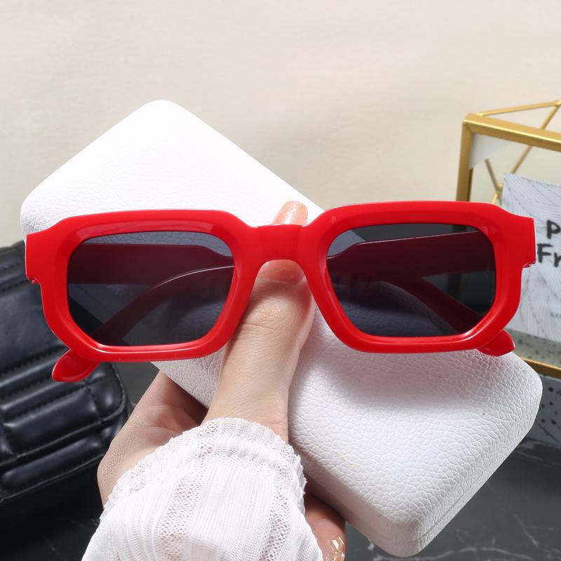 Classic Retro Women Sunglasses Square Frame Glasses Simple Fashion Style Street Pography Eyeglasses UV400 Female