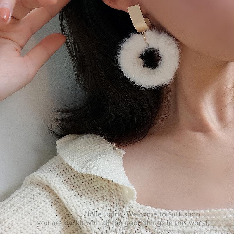 Girls Atmospheric Hyperbole Women Mink Hair Fur Oversized Large Pom Pom Big Hoop Earrings for Women 2022