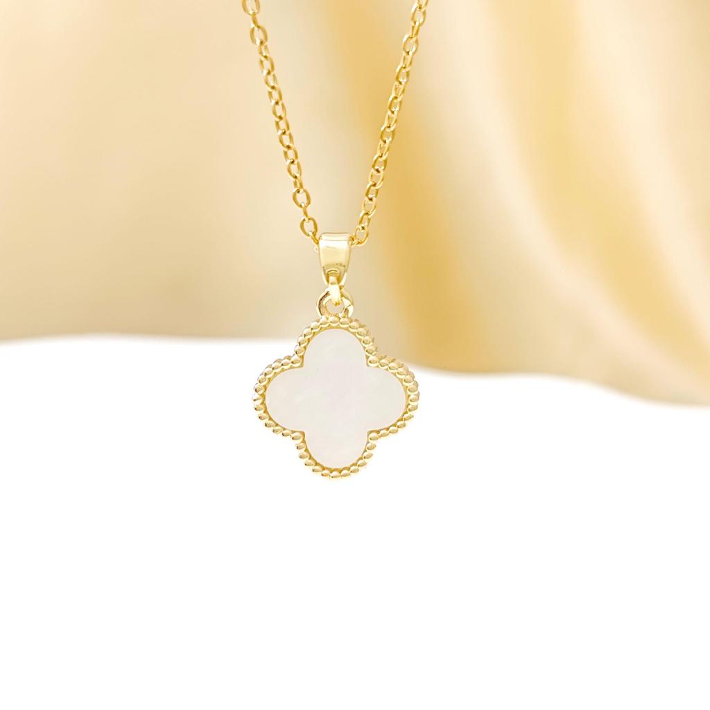 Elegant Four-Leaf Clover Necklace for Women: Light Luxury Design with Pearl and Diamond Pendant