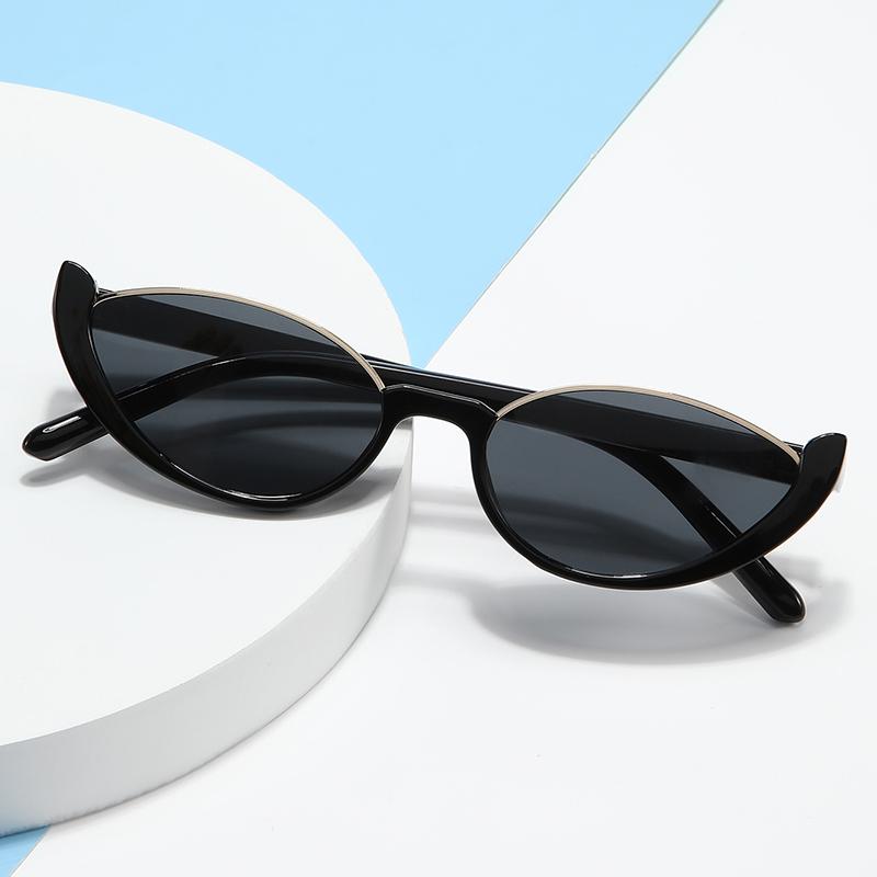 A Pair of Half Frame Cat Eye Sunglasses Small Frame Plain Face Personalized Street Po Sunglasses