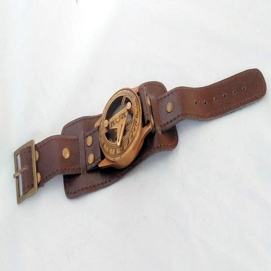 Mosiężny zegarek na rękę z zegarem słonecznym Kompas ze zegarem słonecznym Przedmiot kolekcjonerski Brązowe wykończenie Najlepszy na prezent walentynkowy dla męża Prezent