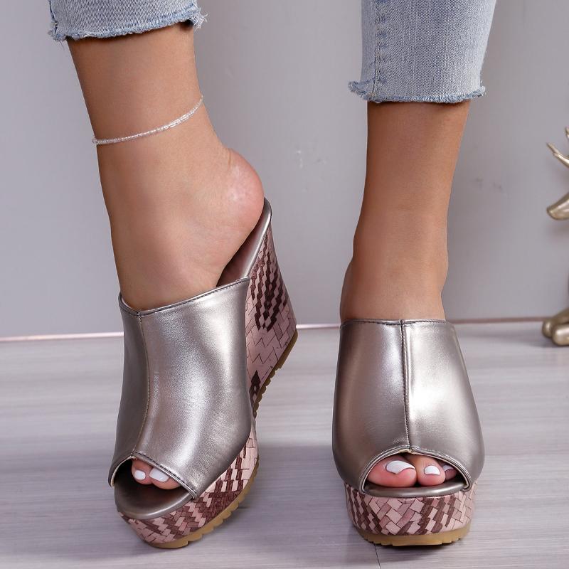Fashion Women Wedges Sandals Summer Fashion Platform Slippers Peep Toe Super High Heels Sandals Women Sexy Mules Shoes Zapatos De Mujer