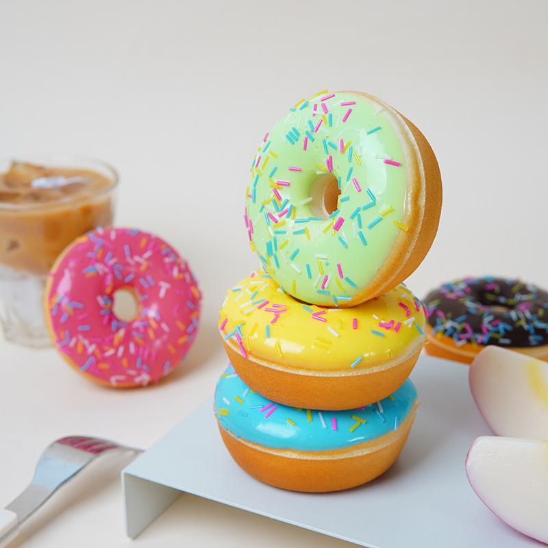 Simulation Donut Squeeze Stress Relief Toy High Simulation Decompression Fidget Toy for Hospital Patient Calm Down