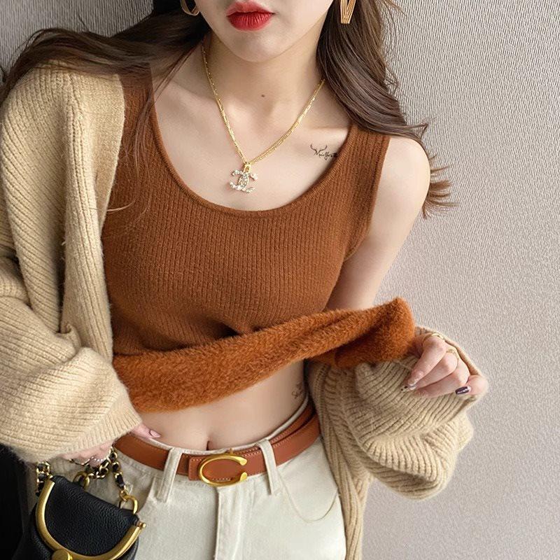 

Женский зимний 2025 года белый вязаный жилет на флисовой подкладке с базовой майкой темно-коричневого