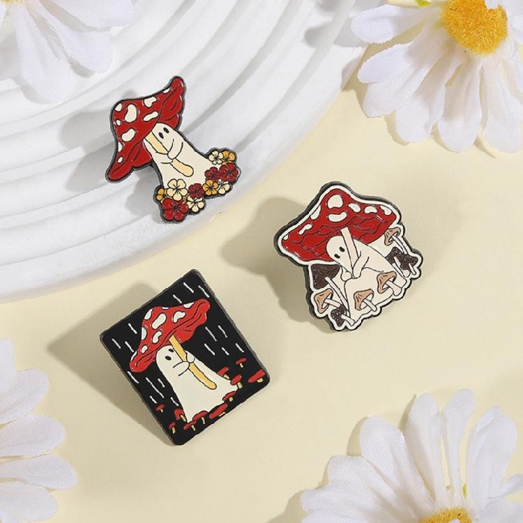Unique Creative Mushroom Brooch Cartoon Character Hobgoblin Tale Lapel Pin for Expressing Uniqueness in Fashion