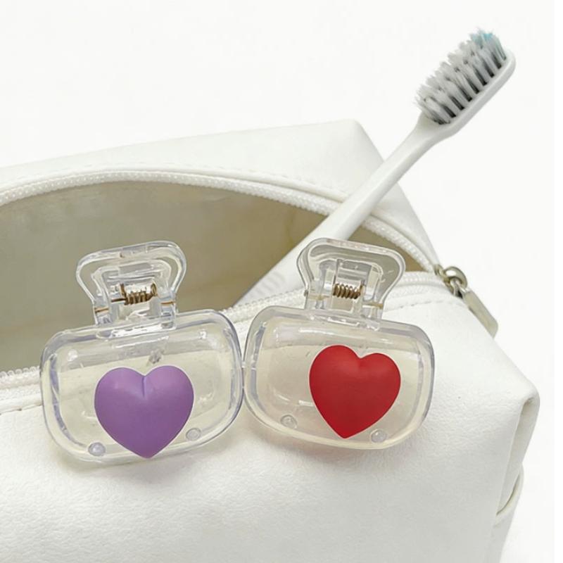 2Pcs Heart Toothbrush Clip Portable Travel Dustproof Toothbrush Head Cover Storage Box Toothbrush Protective Cap