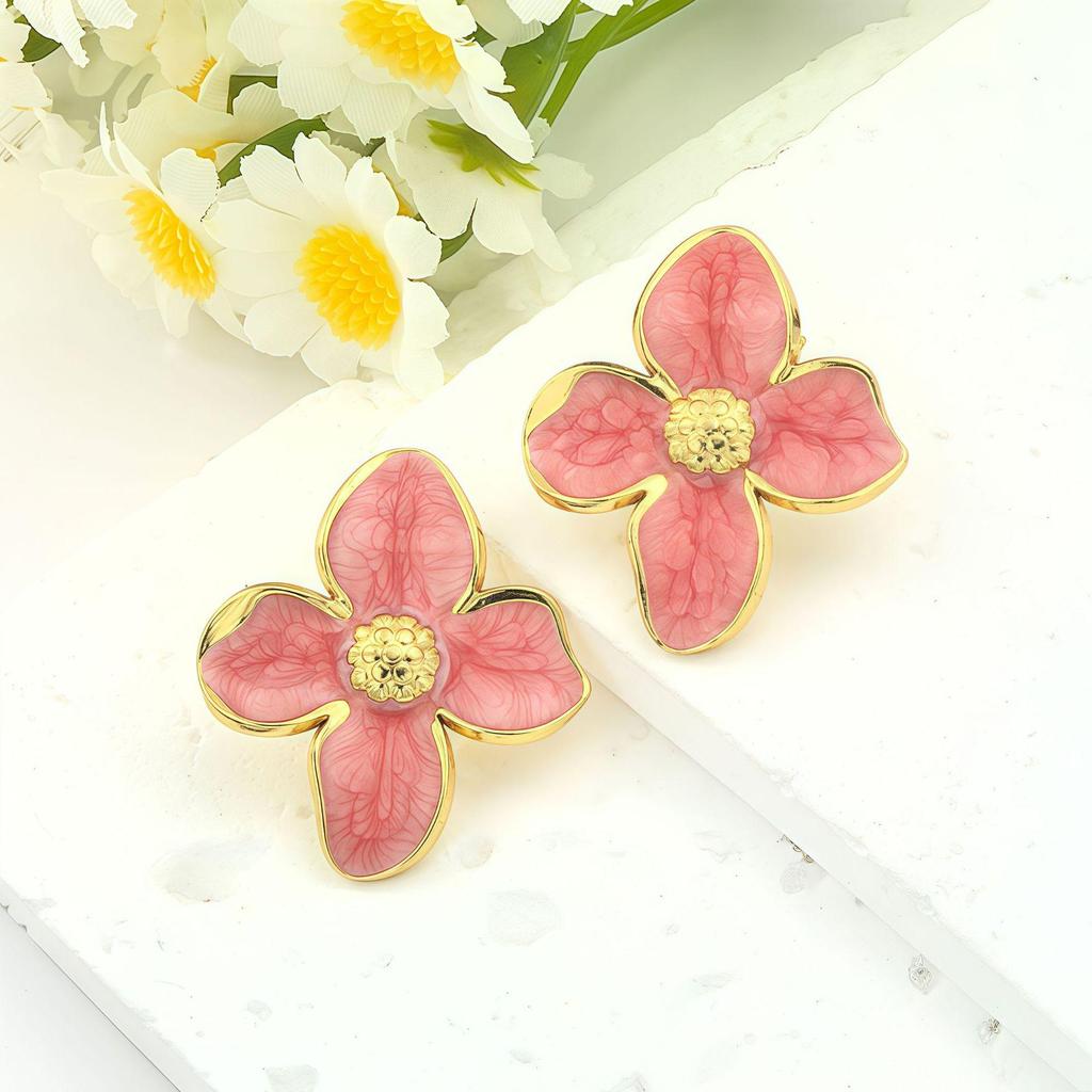 French Retro Floral Titanium Steel Stud Earrings - Exquisite Four-Petal Design for Women