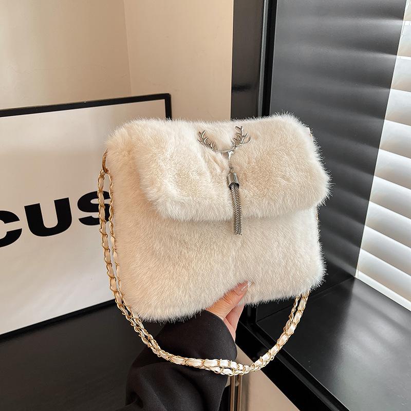 

2025 Autumn/Winter Plush Tassel Antler Crossbody Shoulder Bag - Versatile Small Square Fashion Handbag