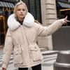 Winterjacke aus Baumwolle für Damen, pelzige Kapuze, verdickter Plüsch, lange Ärmel, elastische Taille, Taschen, Reißverschluss, Mantel, mittellang, winddicht, warm, Daunenmantel