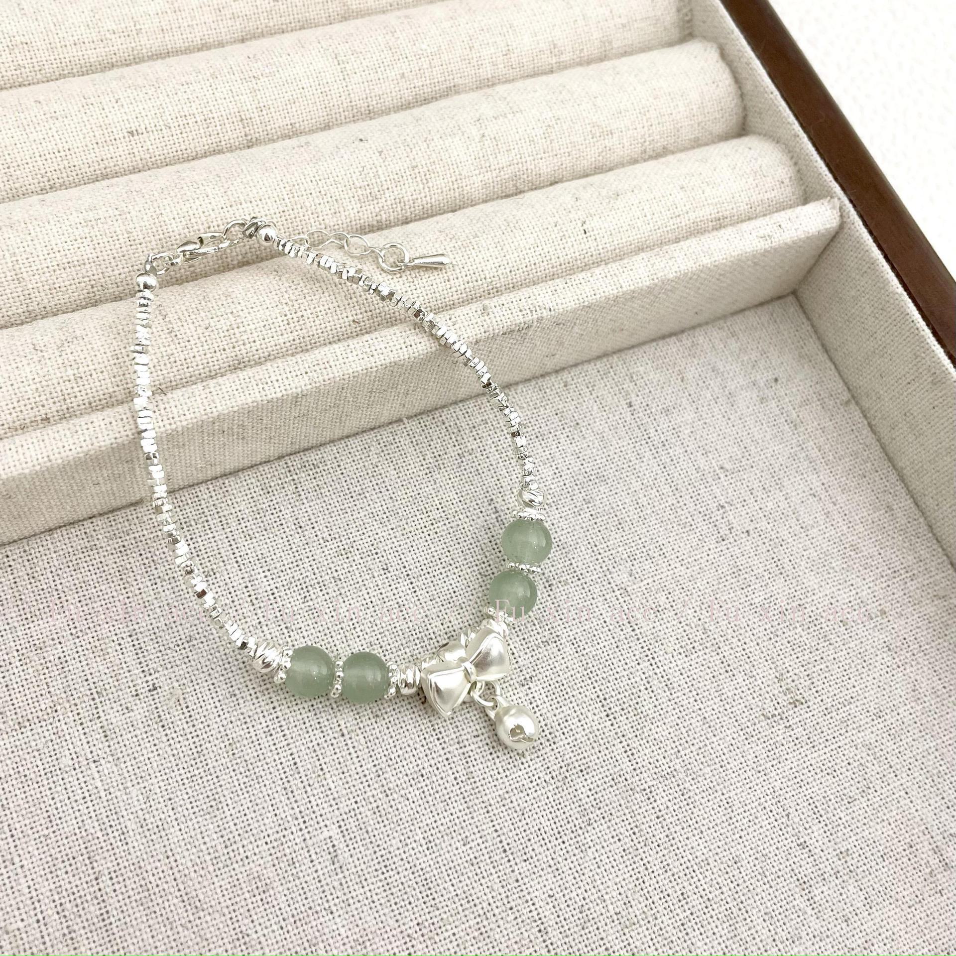 

Винтажный браслет с колокольчиком в виде банта из нефрита: Нишевая бижутерия высокого класса S0201