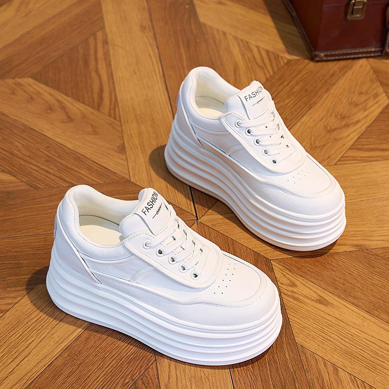 

2025 весна новые кожаные маленькие белые туфли женские плоские корейская версия универсальные повседневные туфли популярные удобные студенческие женские туфли 34 белый