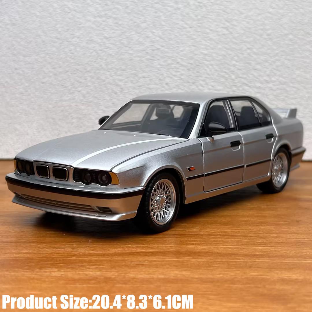 1:24 Sakausējuma Metāla Lējuma Modelis Saderīgs